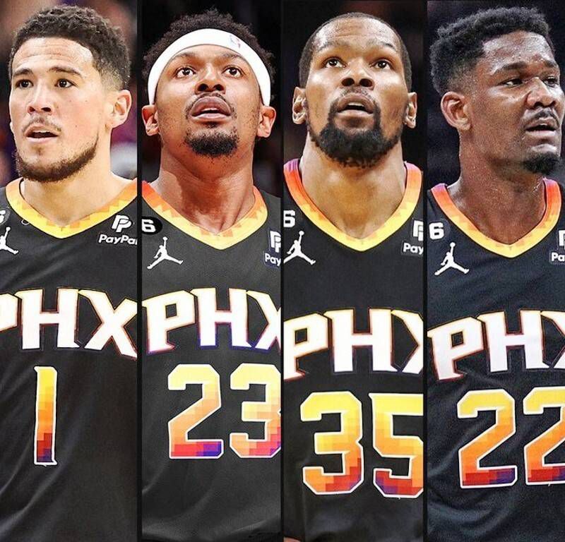 万龙殿已经把枪口对准了他们。